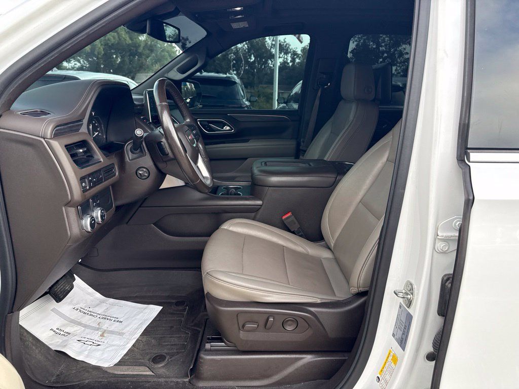 Used 2021 GMC Yukon XL SLT w/ SLT Premium Package RWD image 12