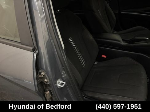 Used 2024 Hyundai Elantra SEL FWD image 22