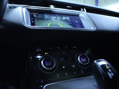 Used 2020 Land Rover Range Rover Evoque S image 20