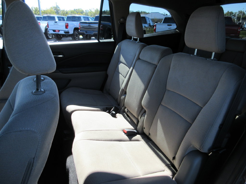 Used 2017 Honda Pilot EX image 17