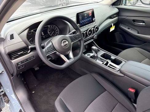 New 2025 Nissan Sentra SV w/ Trunk Package image 6