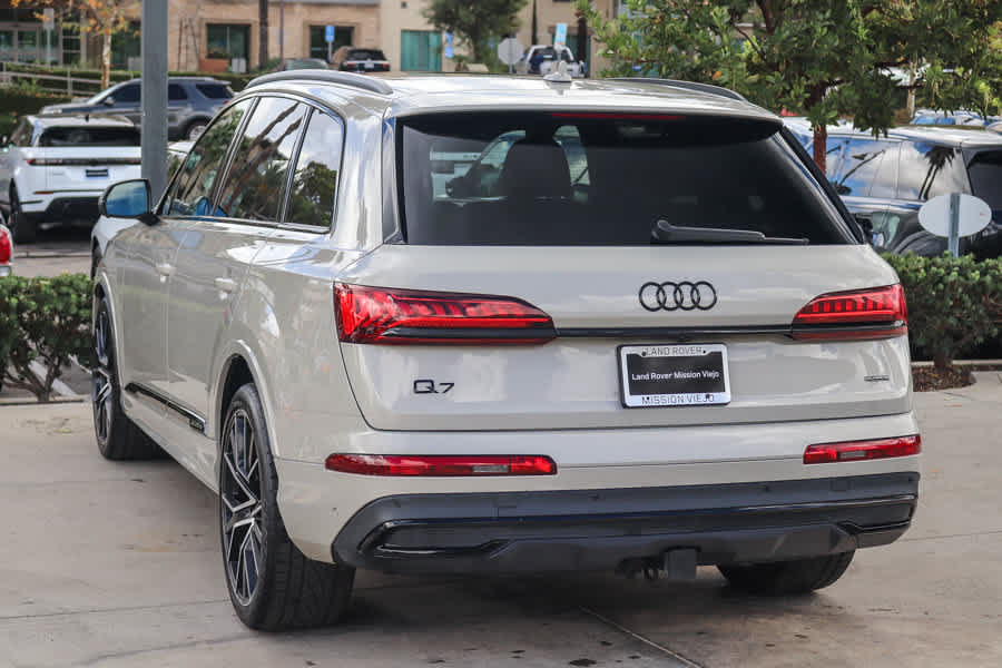 Used 2023 Audi Q7 3.0T Prestige AWD/4WD image 5