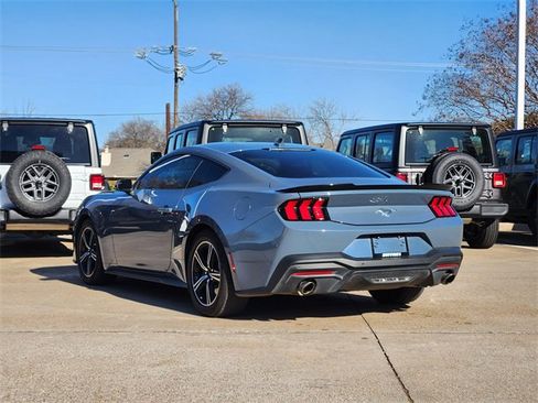 Used 2024 Ford Mustang EcoBoost image 5