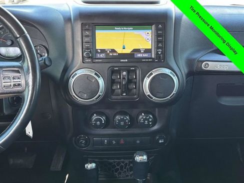 Used 2018 Jeep Wrangler Unlimited Sahara w/ Dual Top Group image 22