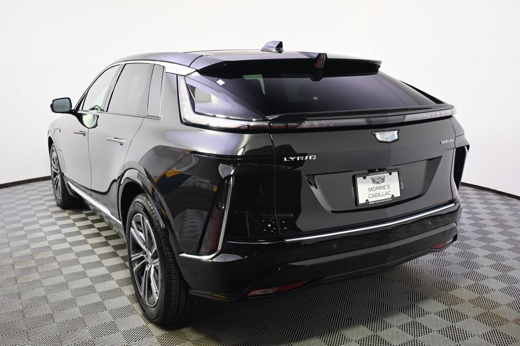 New 2026 Cadillac Lyriq Luxury w/ LPO, Floor Liner Package AWD/4WD image 4