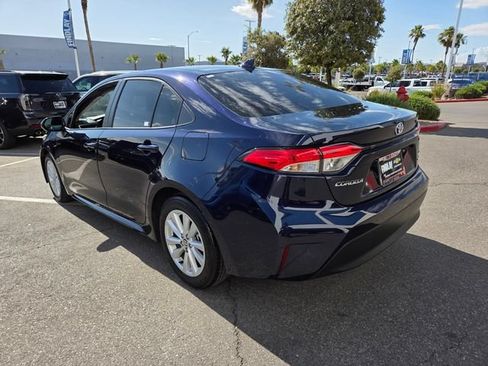 Used 2025 Toyota Corolla LE w/ LE Premium Package FWD image 4