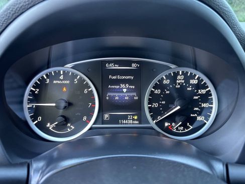 Used 2016 Nissan Sentra SV FWD image 28