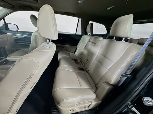 Used 2016 Honda Pilot EX-L image 18