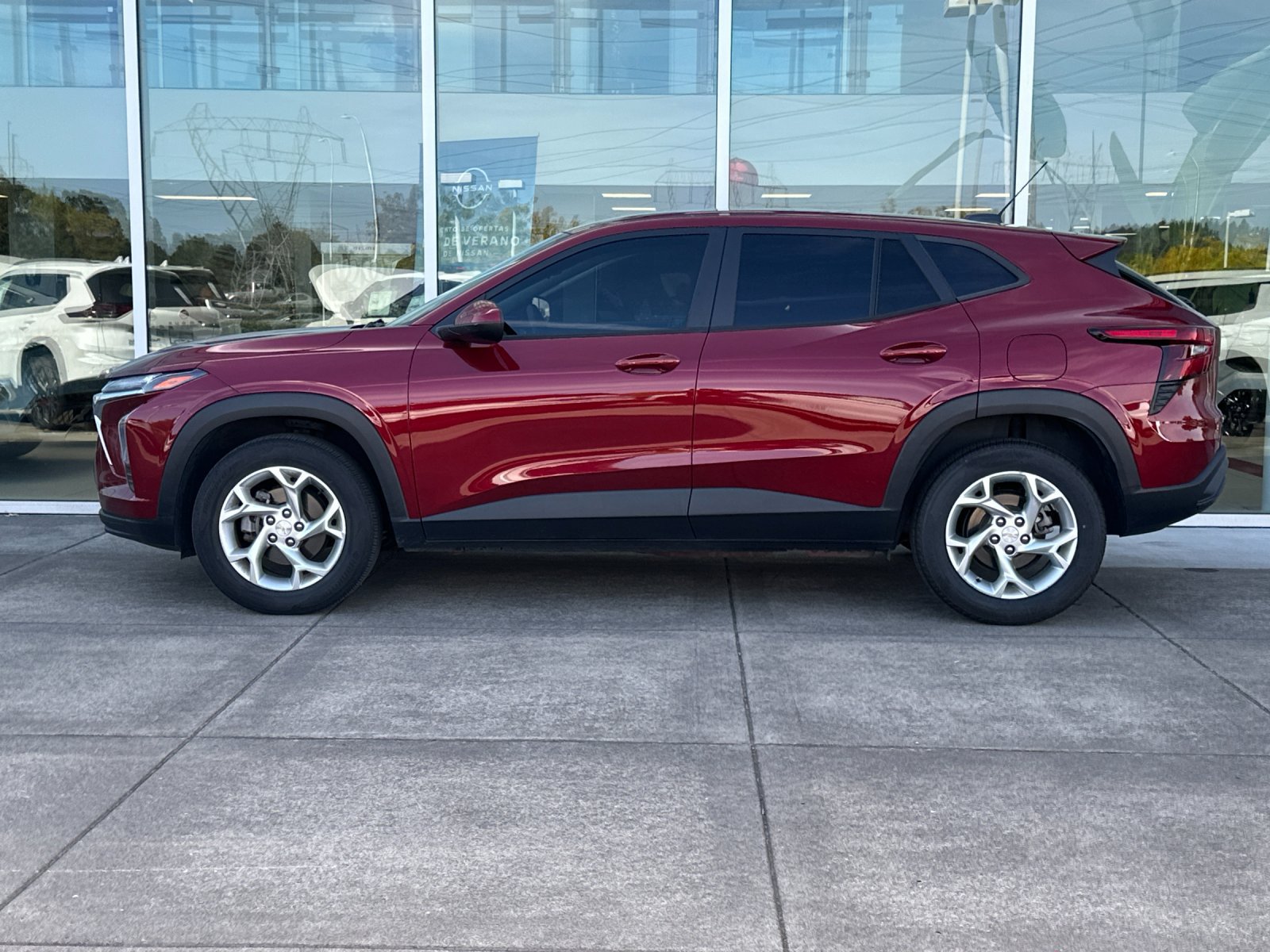 Used 2024 Chevrolet Trax LS w/ LS Convenience Package FWD image 7