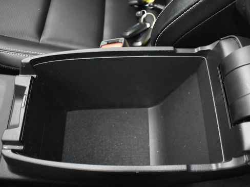 Used 2024 Ford Escape Platinum image 20