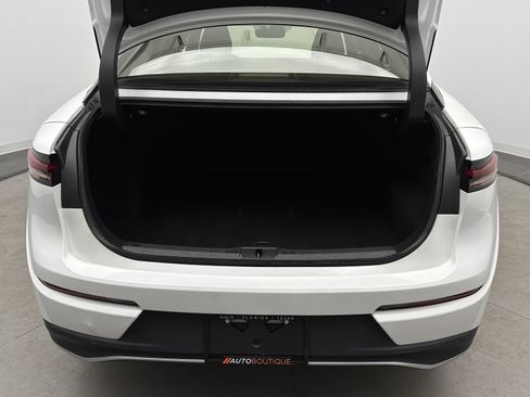 Used 2023 Toyota Crown XLE image 29