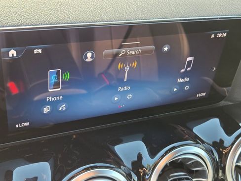 Used 2025 Mercedes-Benz GLA 250 image 23