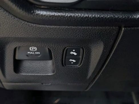 Used 2021 RAM 1500 Laramie w/ Laramie Southwest Edition AWD/4WD image 25