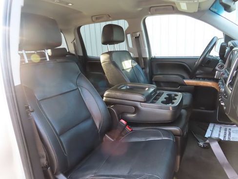Used 2018 Chevrolet Silverado 1500 LTZ w/ Sport Package AWD/4WD image 28