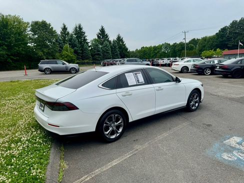 Used 2024 Honda Accord EX image 6