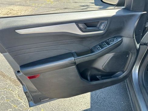 Used 2022 Ford Escape S AWD/4WD image 13
