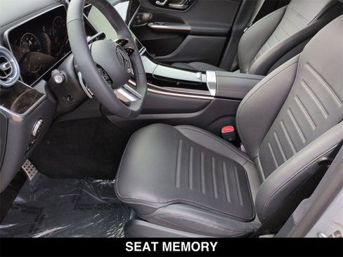 Used 2026 Mercedes-Benz GLC 300 4MATIC image 13