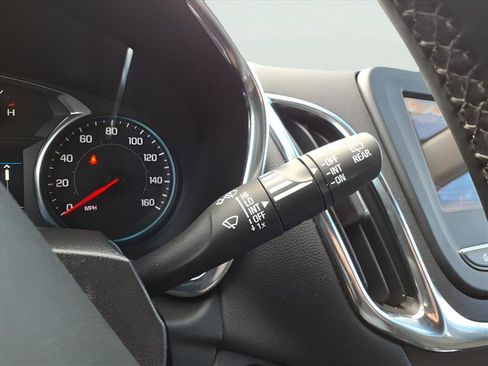 Used 2024 Chevrolet Equinox LT w/ LPO, Floor Liner Package image 21