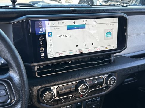 Used 2025 Jeep Wrangler Sport image 26