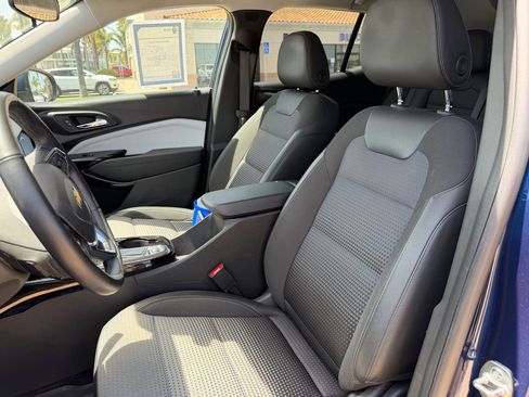 Used 2024 Chevrolet Trax LT w/ Driver Confidence Package FWD image 9
