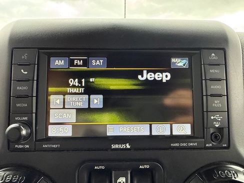 Used 2017 Jeep Wrangler Rubicon AWD/4WD image 23