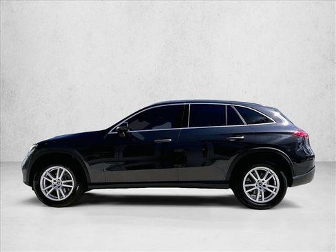 Used 2026 Mercedes-Benz GLC 300 image 6