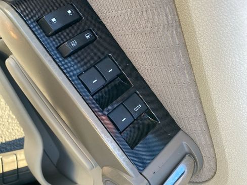 Used 2007 Ford Explorer Sport Trac XLT image 11