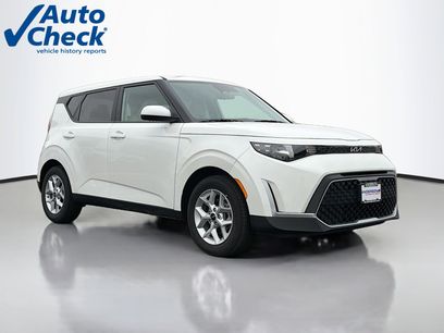 Used 2025 Kia Soul LX