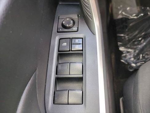 Certified 2020 Toyota RAV4 XLE w/ Convenience Package FWD image 22
