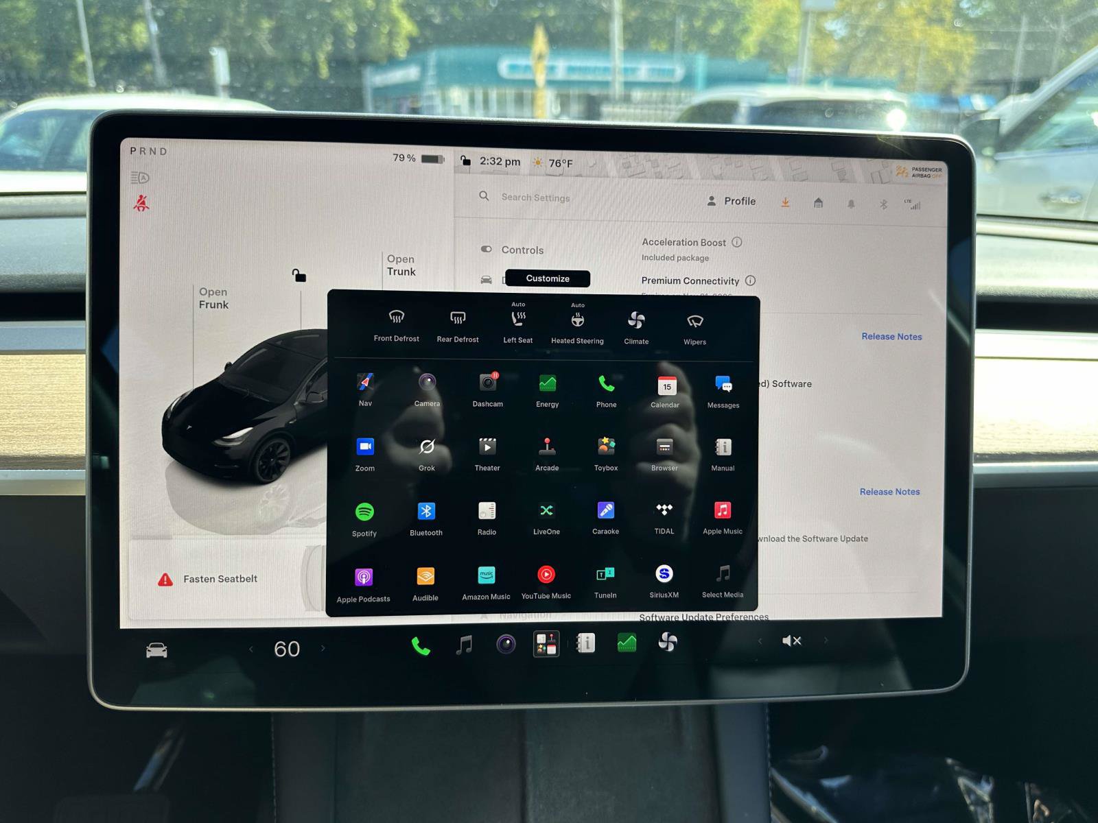 Used 2022 Tesla Model Y Long Range AWD/4WD image 32