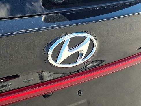 Certified 2023 Hyundai Santa Fe SEL AWD/4WD image 30