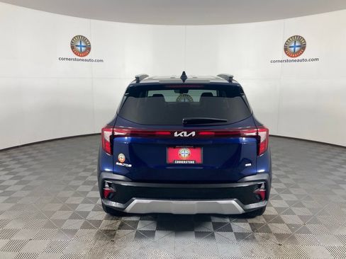 Certified 2024 Kia Seltos EX image 20