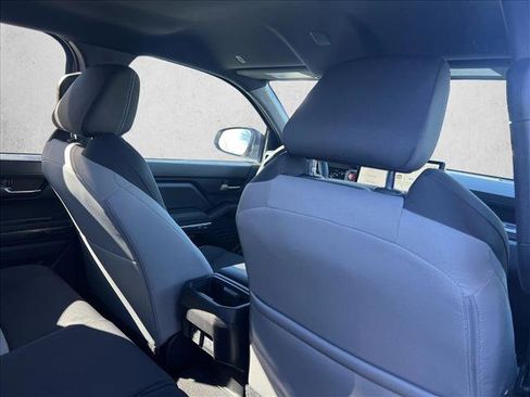 Certified 2025 Toyota Tacoma TRD Off-Road image 21