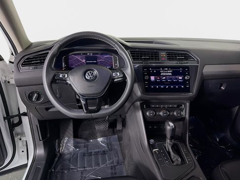 Used 2021 Volkswagen Tiguan SEL image 24