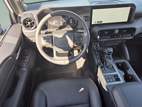 Used 2024 Toyota Land Cruiser image 12