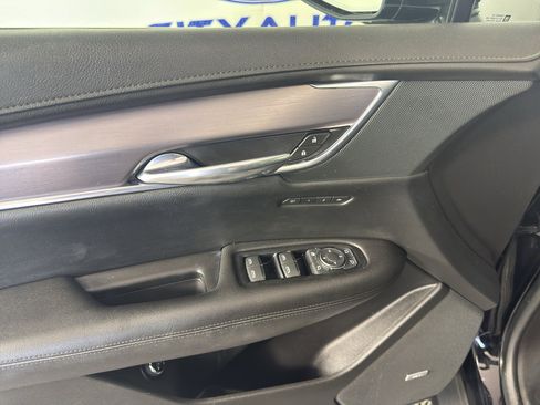 Used 2017 Cadillac XT5 Luxury AWD/4WD image 15