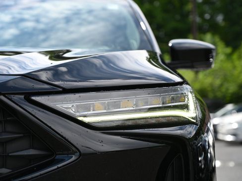 Used 2023 Acura MDX A-Spec AWD/4WD image 11
