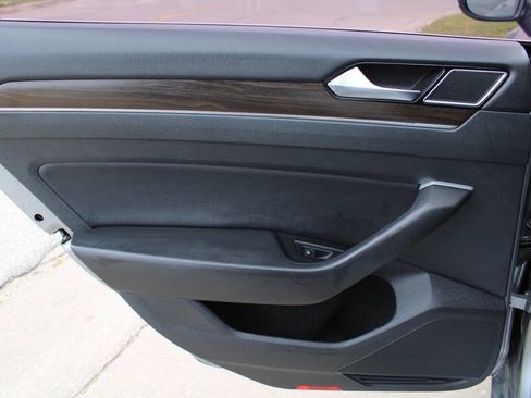 Used 2019 Volkswagen Arteon SEL FWD image 13