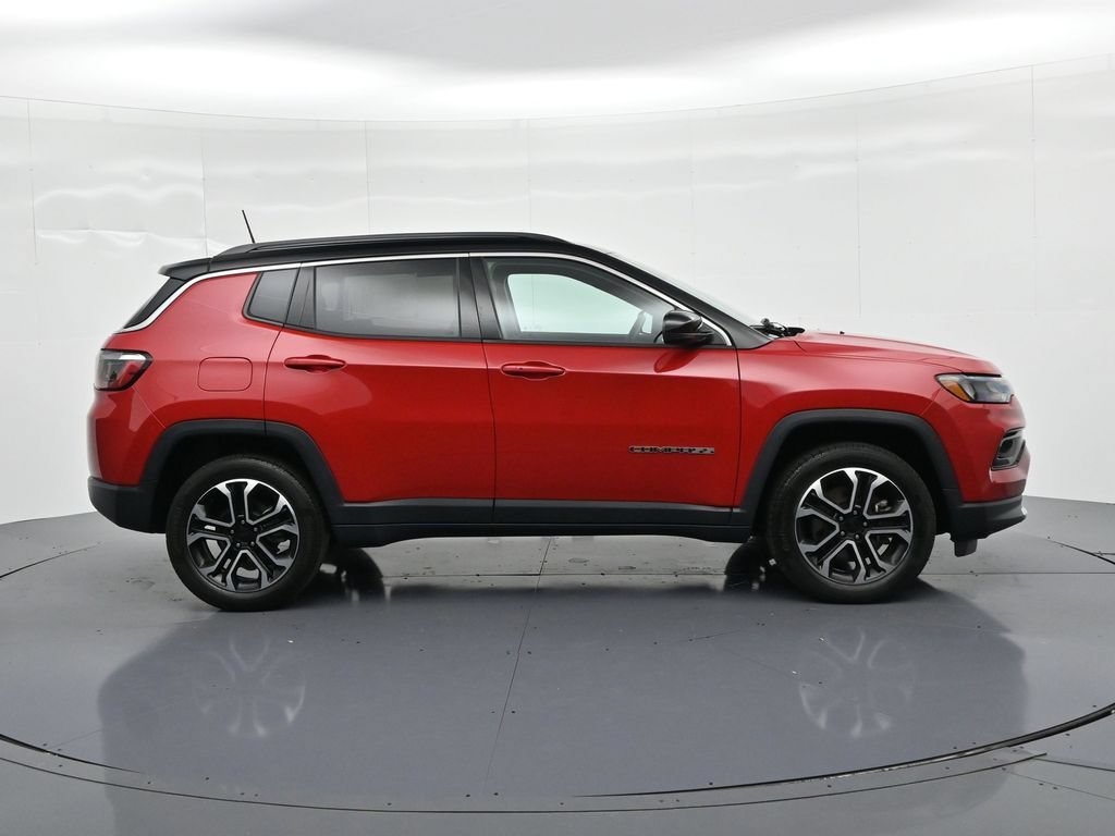 Used 2023 Jeep Compass Limited AWD/4WD image 5