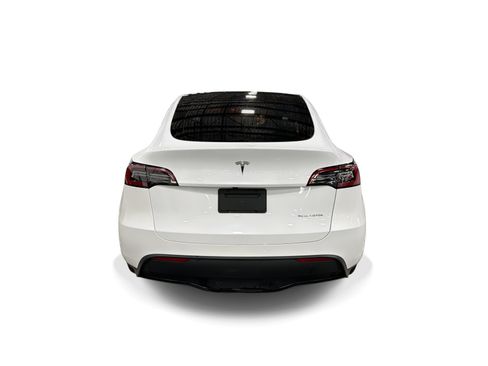 Used 2023 Tesla Model Y Long Range AWD/4WD image 5