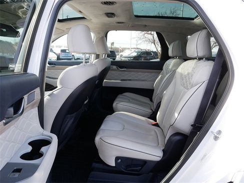 Used 2021 Hyundai Palisade Calligraphy image 17