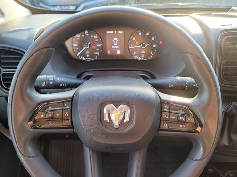 Used 2024 RAM ProMaster 2500 w/ Convenience Group image 25