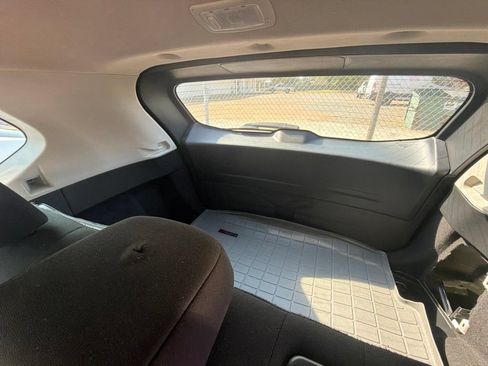 Used 2023 Nissan Rogue S FWD image 46