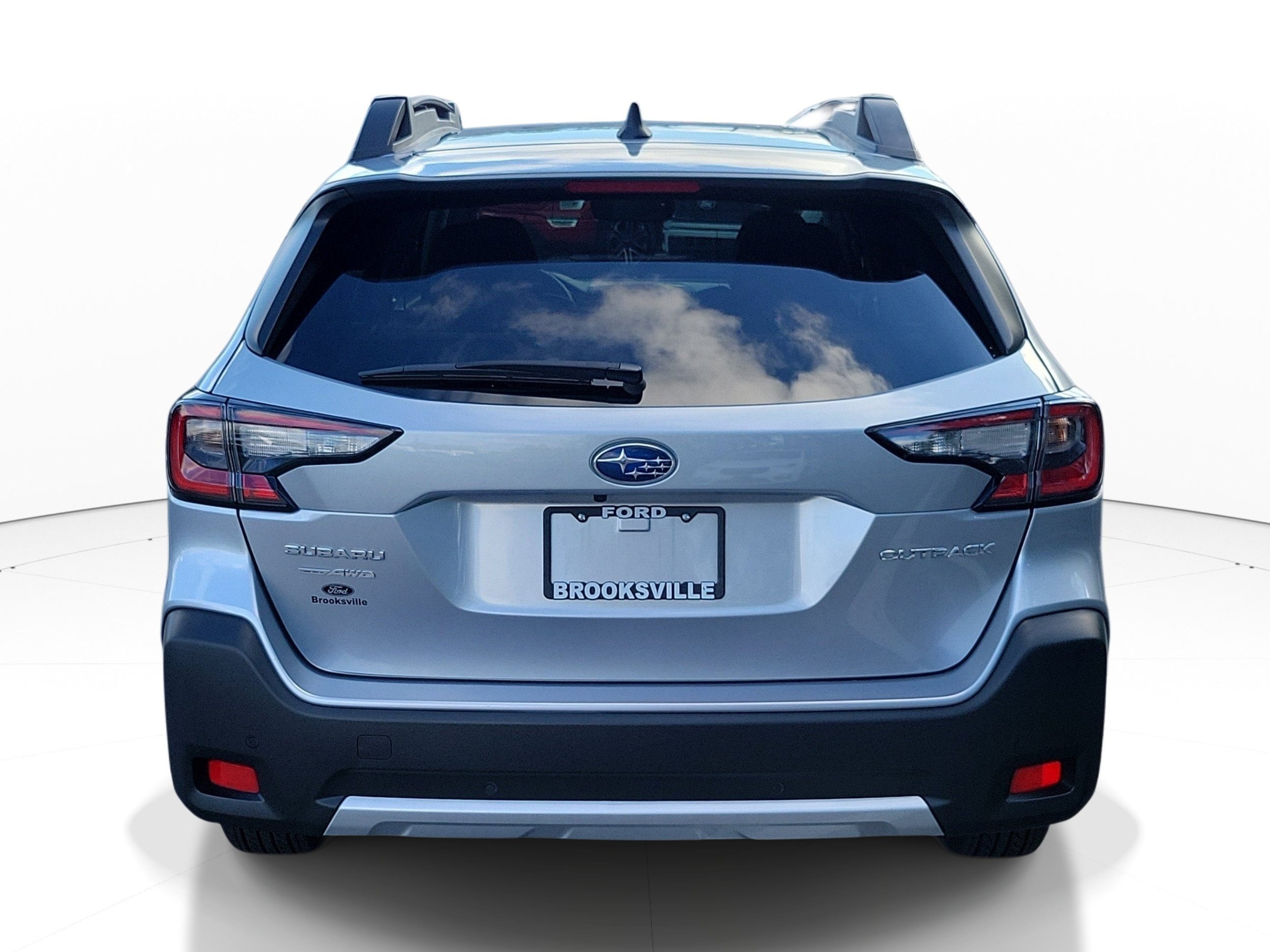 Used 2025 Subaru Outback Limited AWD/4WD image 3