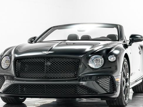 Used 2023 Bentley Continental GT V8 image 5