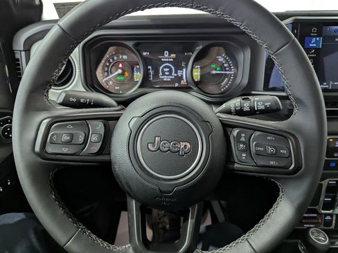 Used 2025 Jeep Wrangler Unlimited Sport S 4xe image 15