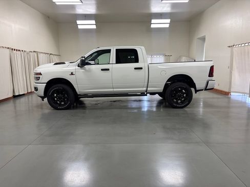 New 2026 RAM 2500 Tradesman AWD/4WD image 5