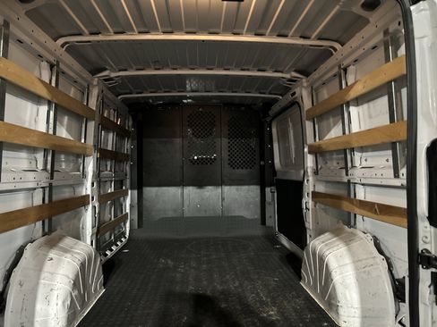Used 2023 RAM ProMaster 2500 image 9