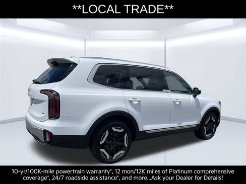 Certified 2023 Kia Telluride EX w/ EX Captain's Chair Package AWD/4WD image 6