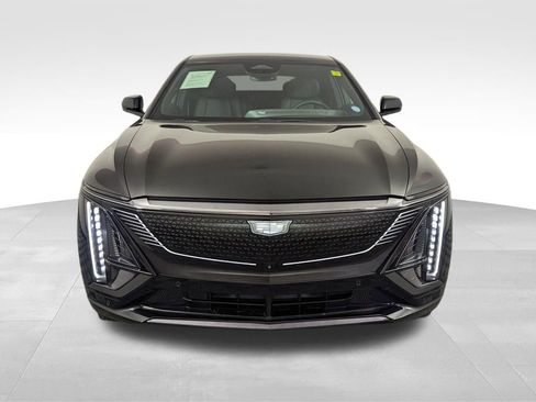 Used 2024 Cadillac Lyriq Sport image 16